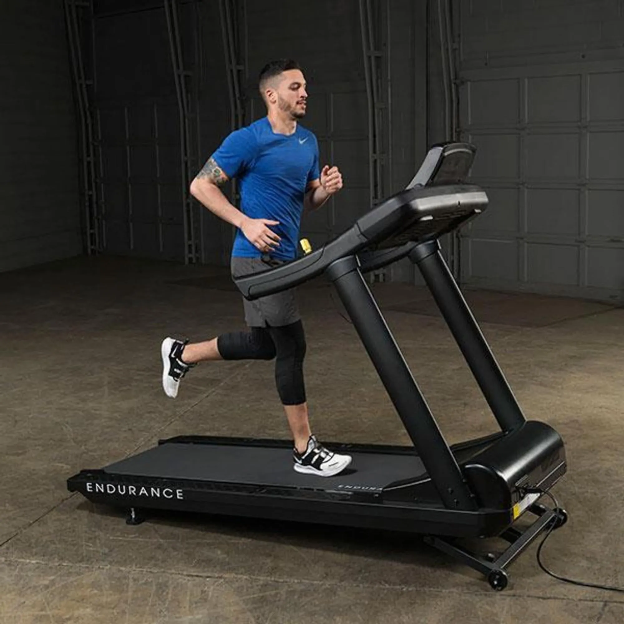 Body-Solid Commercial Treadmill T150